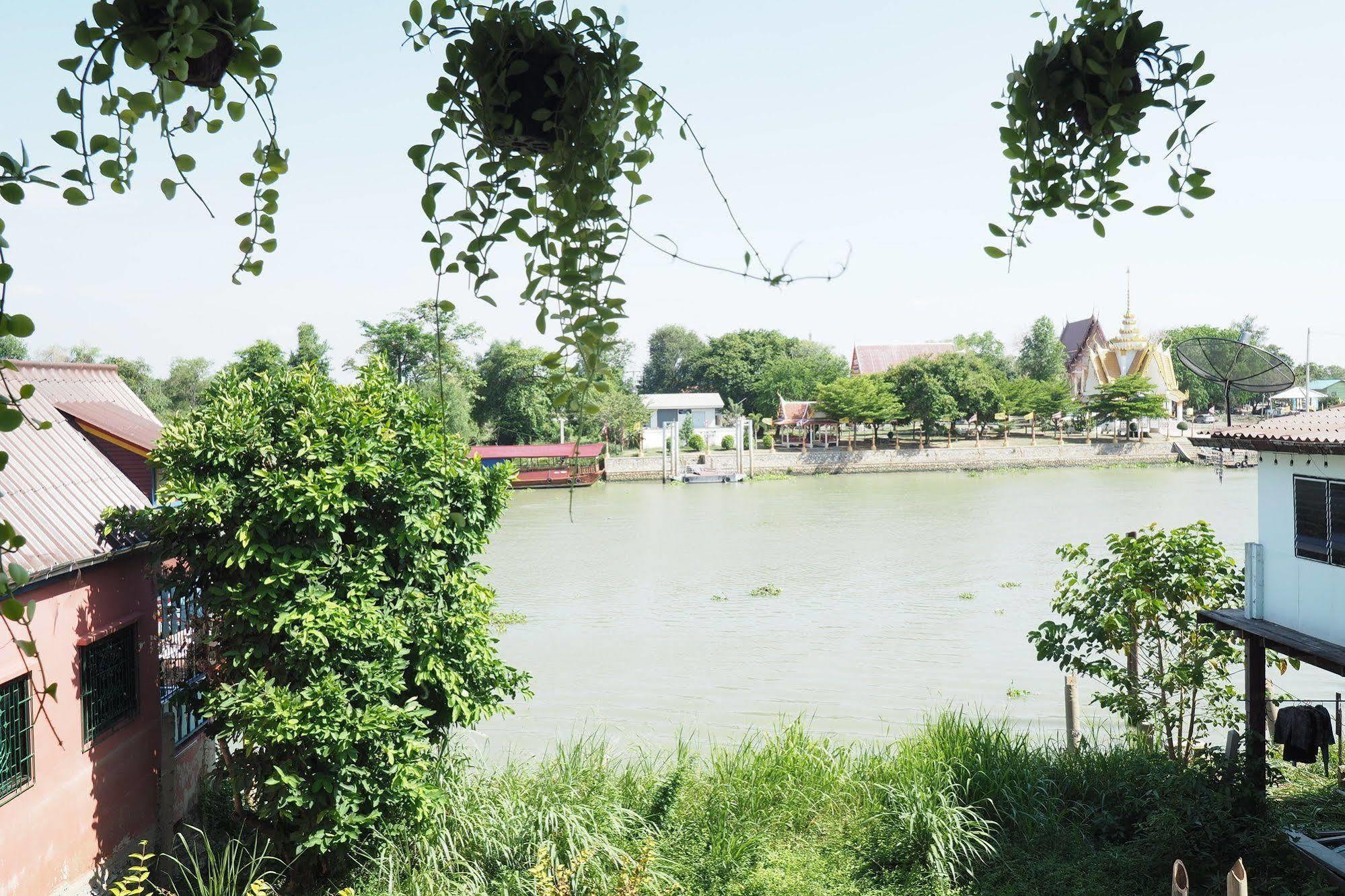 Slow Tree Ayutthaya Extérieur photo
